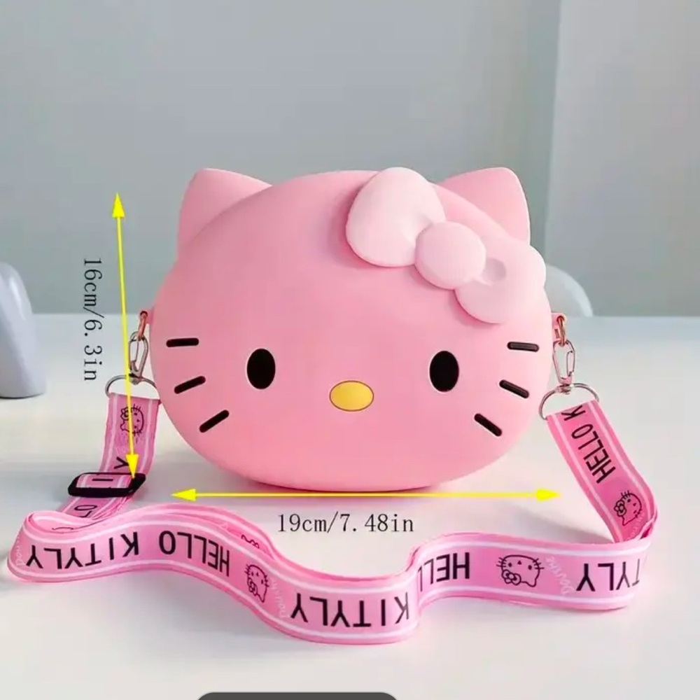 Hello Kitty Crossbody Bag with Adjustable Shoulder Strap, Handbag with Zipper
